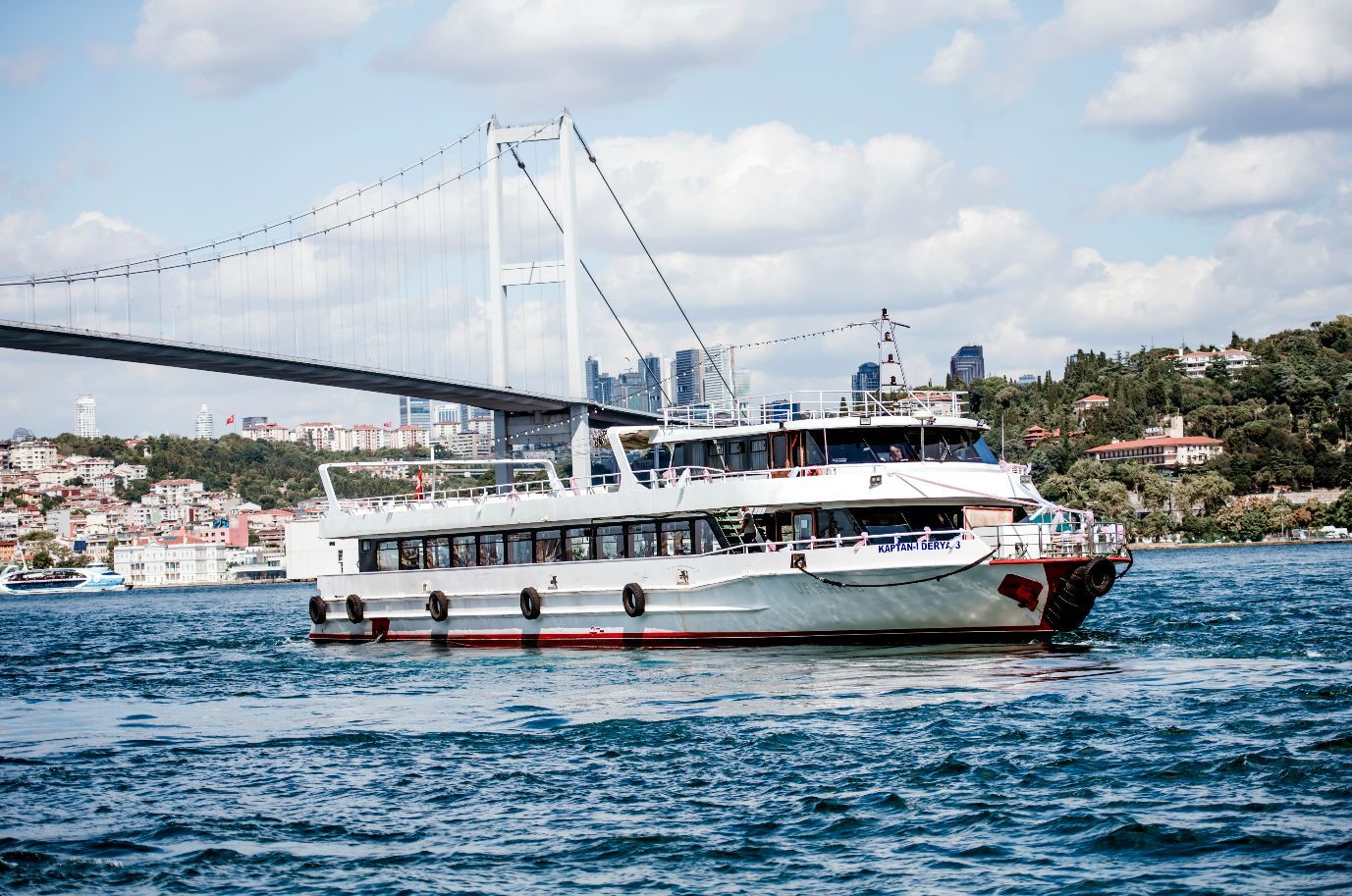 Neden Teknede Kahvaltı? Marmara Blue ile Boğaz’da Güne Güzel Bir Başlangıç